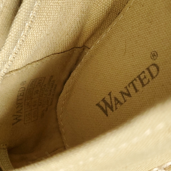 Khaki slip on shoes size 8.5 - Picture 2 of 3